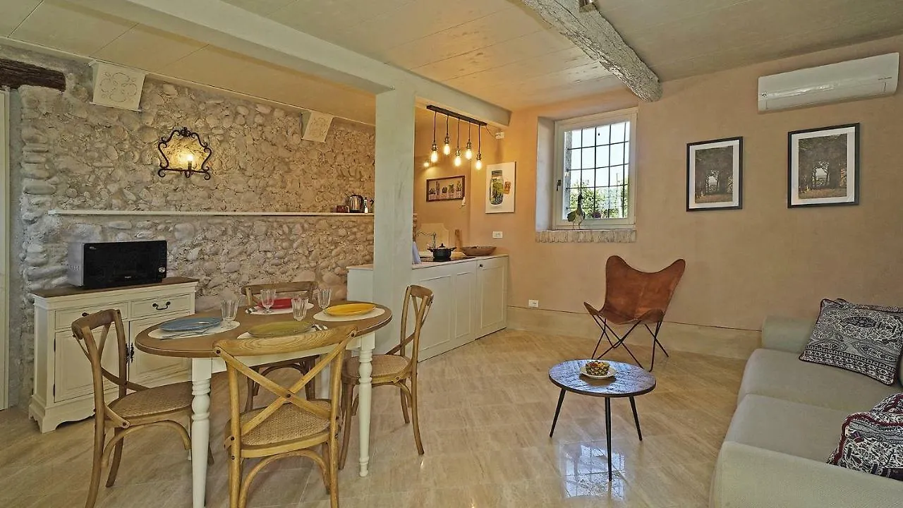 Dogoli Country Apartments Bardolino 0*,  Italy