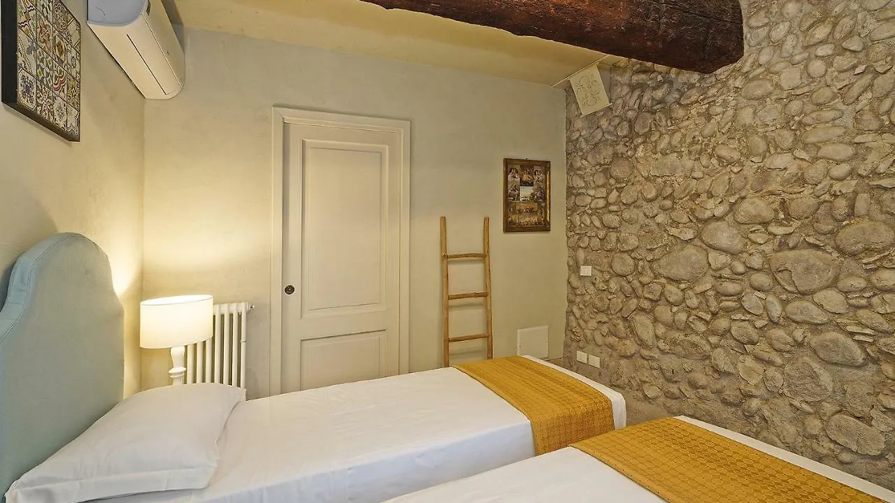 Dogoli Country Apartments Bardolino Italia