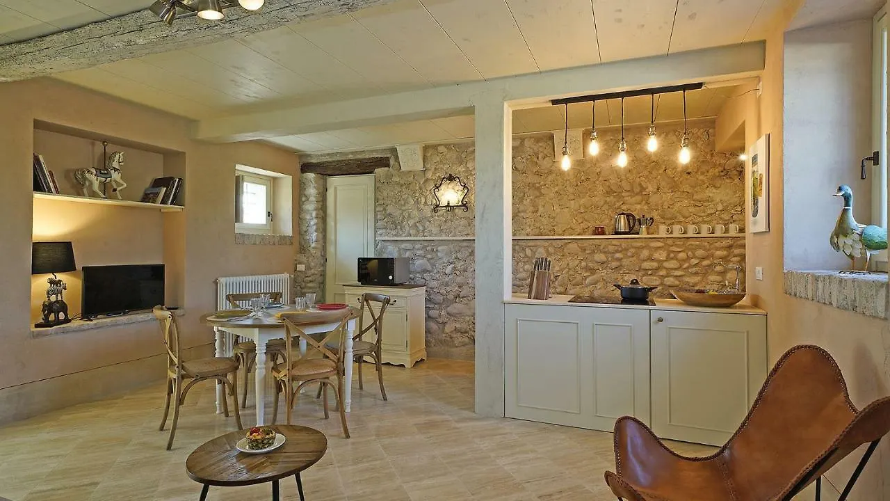 Dogoli Country Apartments Bardolino Italia